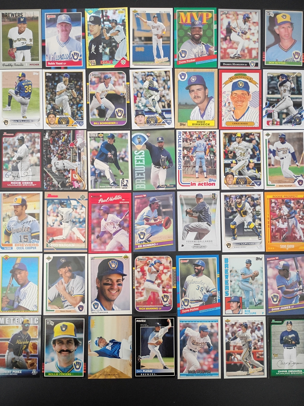 42 Milwaukee Brewers baseball cards Yelich Rollie Fingers Yount Molitor Sutton